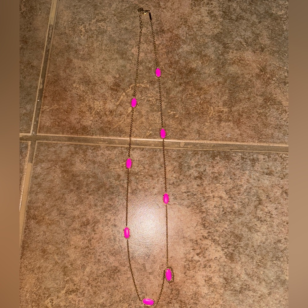 Kendra Scott Magenta Kelsie Station Necklace gold pink
